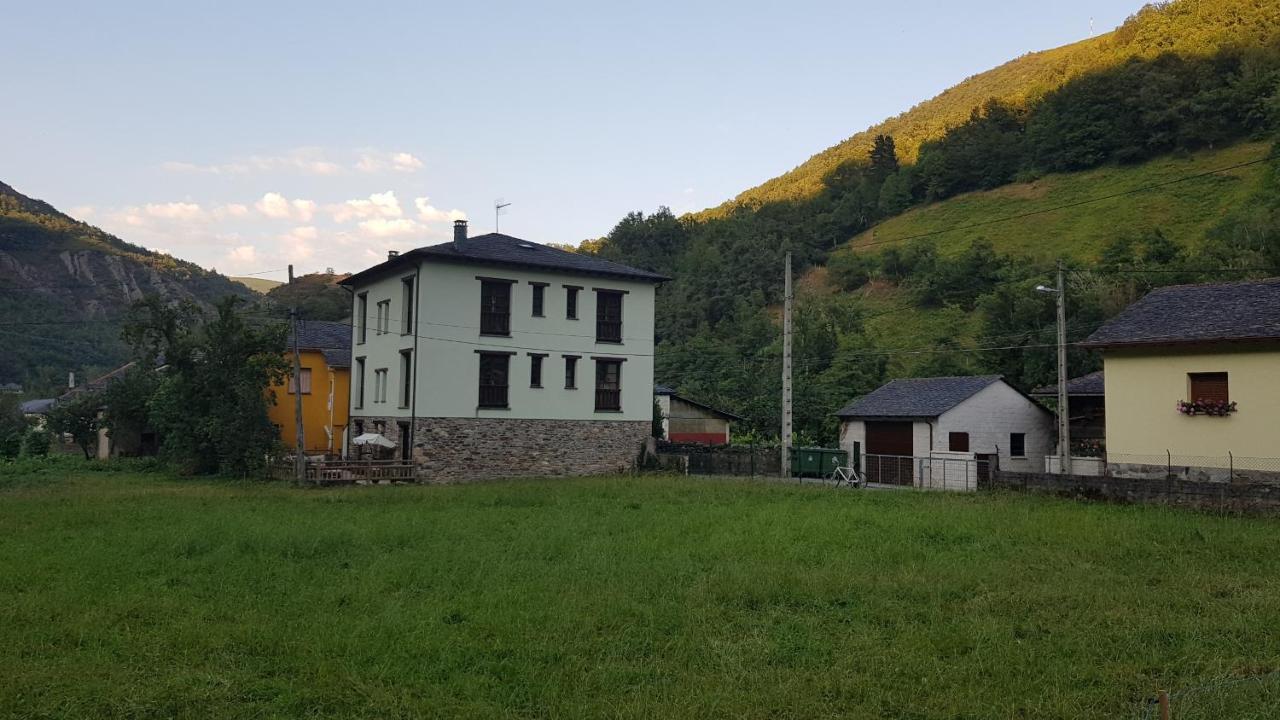 Casa Muniellos Cangas De Narcea Exteriér fotografie